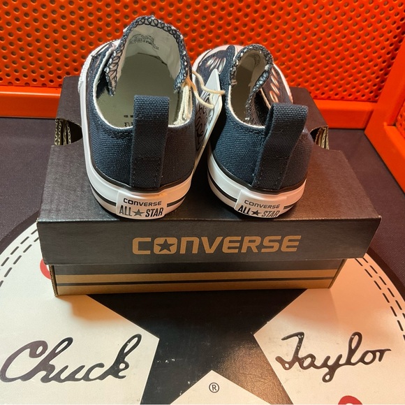 Converse Chuck Taylor Toddler Simple Slip in Navy - Picture 3 of 7